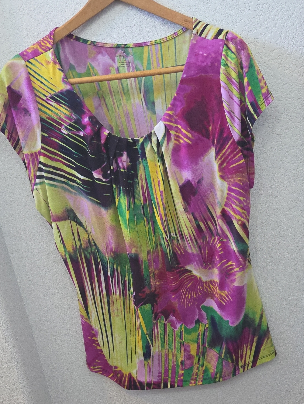 Vibrant Purple & Green Floral Scoop-Neck Women's Top